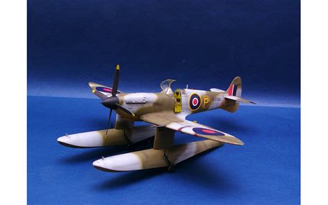 Supermarine Spitfire MK.Vb Float Plane - Trumpeter 02404 | kingshobby.com