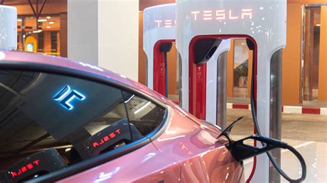 Tesla starts opening its Superchargers to other electric vehicles ...