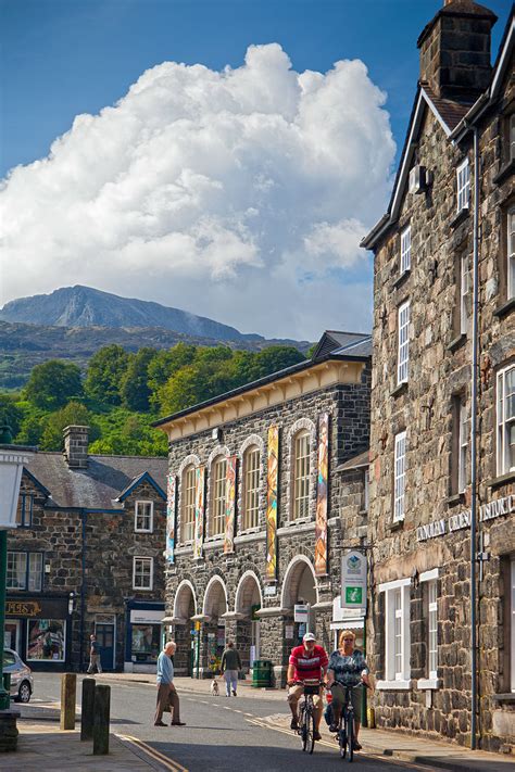 Visit Dolgellau in the Heart of Snowdonia Wales