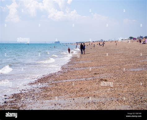 Eastney Beach in Southsea, Portsmouth Stock Photo - Alamy