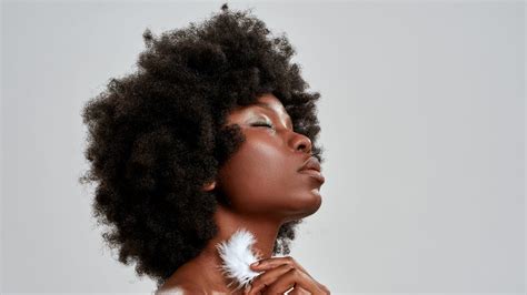 Try These Expert-Approved Textured Hair Tips - Essence | Essence