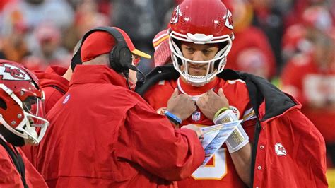 NFL Andy Reid paiera une amende de 100 000 son quart arrière