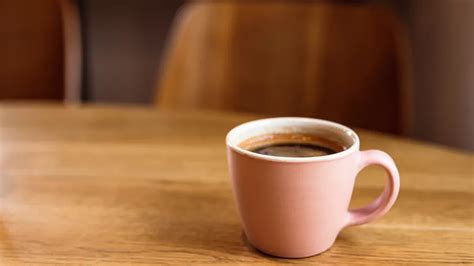 Pourquoi il ne faut pas boire son café ou son thé trop chaud