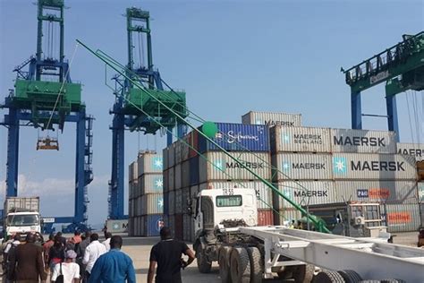 Owendo Container Terminal Atteint Le Record De Fr Quentation Avec Un