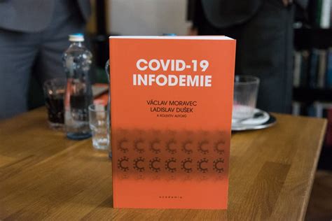 Nová kniha COVID-19 infodemie | Institut biostatistiky a analýz | MED MUNI