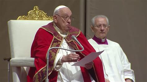 Francisco Celebra Una Misa De Difuntos Por Los Ocho Cardenales