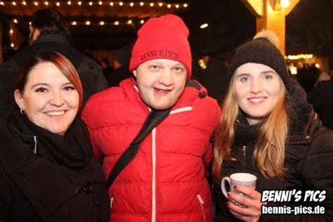 Photo Kunsthandwerk Christkindlmarkt Cafe Neon Landshut