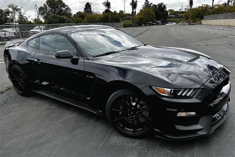 Black Shelby Cobra Mustang 2022