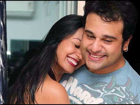 Krushna Abhishek calls wife Kashmera Shah 'biryani' as she poses in hot ...