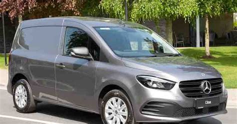 Mercedes Benz Enters Tonne Van Segment With Citan