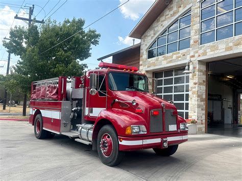 2001 Pierce Kenworth Commercial Elliptical Tanker Used Truck Details