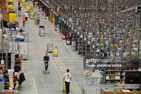 582 Amazon Warehouse Inside Stock Photos, High-Res Pictures, and Images ...