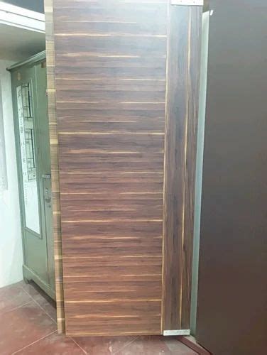 Plywood Laminate Wood Door Manufacturer From Anand