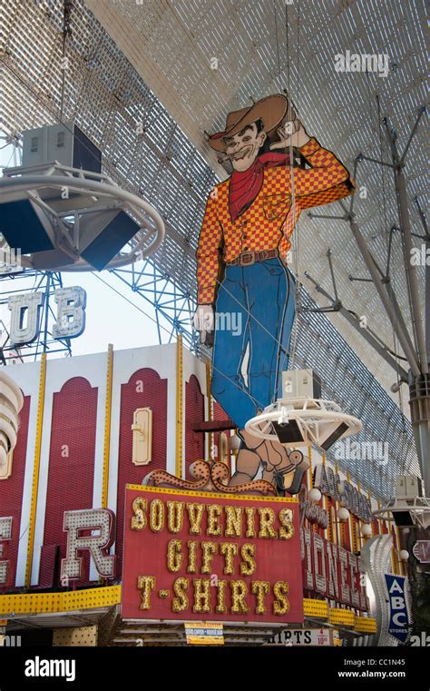 Vegas Vic - the friendly cowboy in front of the Pioneer Club in ...