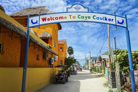 Should You Visit Caye Caulker or Ambergris Caye?