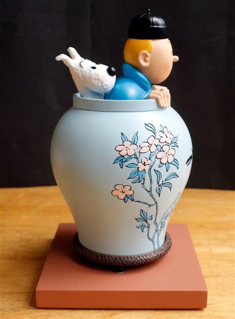 Tintin Statuette Moulinsart La Potiche Du Lotus Bleu Cm