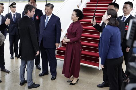 Visite de Xi Jinping Emmanuel Macron reçoit le président chinois et