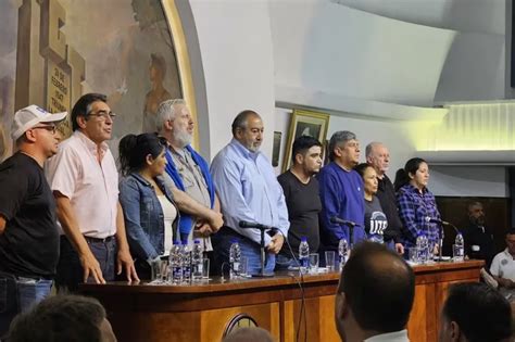 La Foto De Unidad De Las Centrales Sindicales Y Los Movimientos