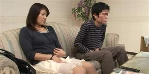 3 Friends Watching Porn Tnaflix