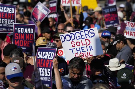 Anti Lgbt Protesters Mar L A Pride Night Before Giants Dodgers Game