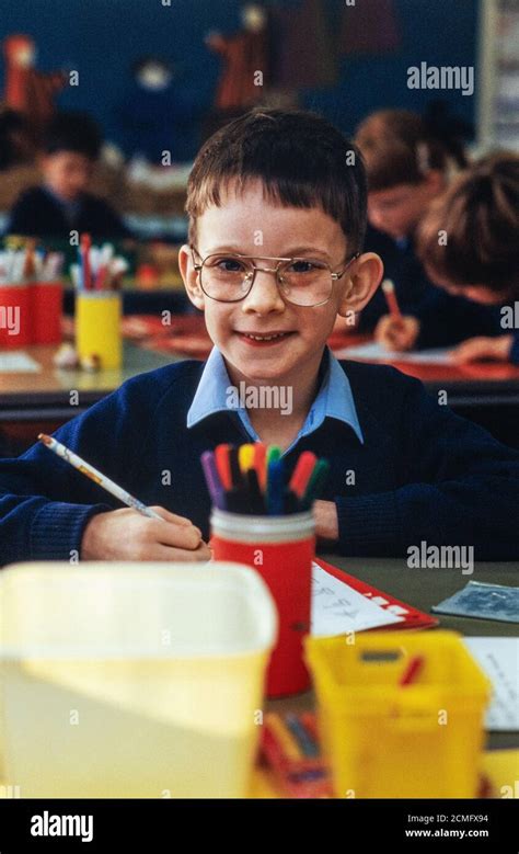 Education In 1990s 90s Hi Res Stock Photography And Images Alamy