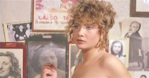 Naked Gloria Sirabella In Occhio Malocchio Prezzemolo E Finocchio