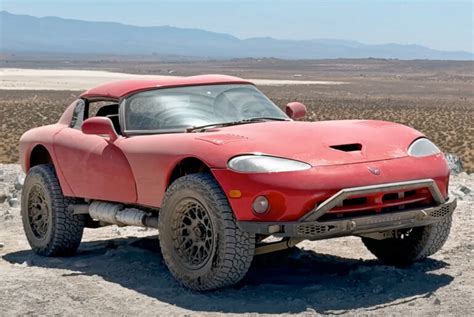 Auto Enthusiast Builds Custom Rally Dodge Viper - TechEBlog