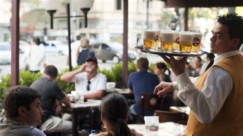 Bares E Restaurantes Ainda Buscam Repor As Perdas Da Pandemia