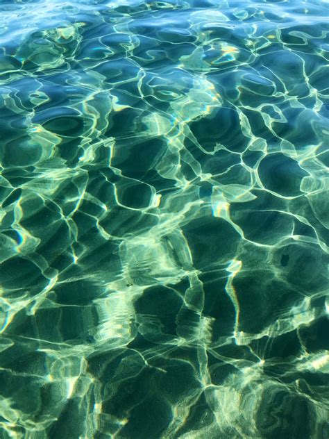 Clear Sea Water Aesthetic