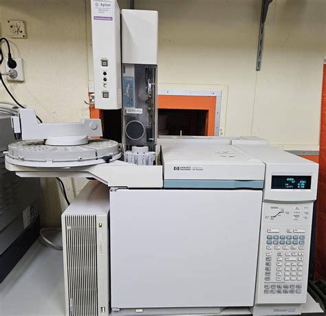 Agilent Hp 6890 G1530a Gas Chromatograph Labmakelaar Benelux