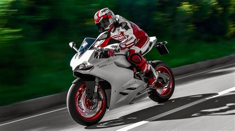 2015 Ducati Superbike 899 Panigale New For 2014 Review Youtube