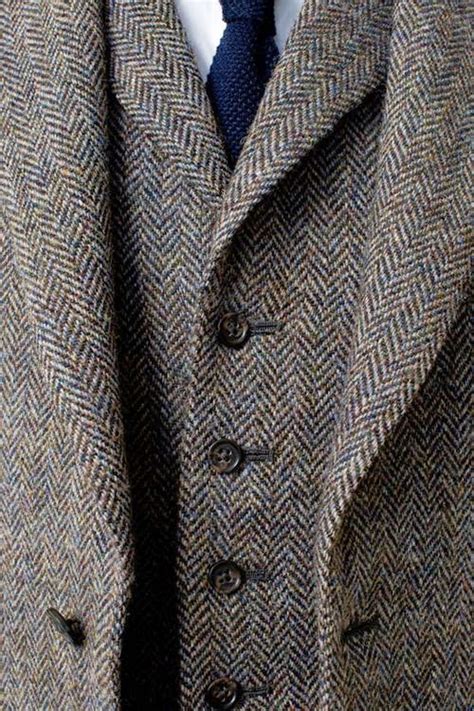 "Tweedland" The Gentlemen's club: TWEED >>> TWEED