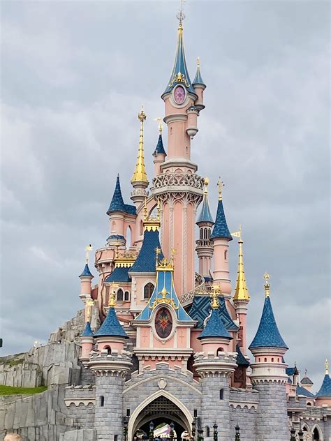 Sleeping Beauty Castle! : r/disneyphotography