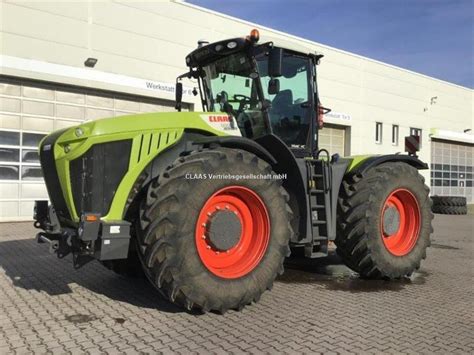 CLAAS XERION 5000 Begagnad Standardtraktor 530 Ch 2020