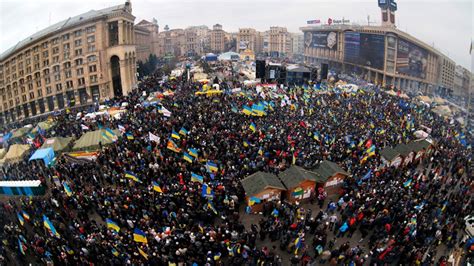 Ukrainian Opposition Presses Demands With Massive Rally Doubts About