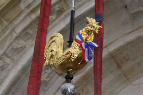 A Pont Audemer le coq de l église Saint Ouen a retrouvé le haut du clocher