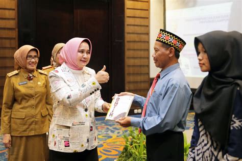 Bunda Literasi Riana Sari Arinal Ajak Masyarakat Tumbuhkan Budaya