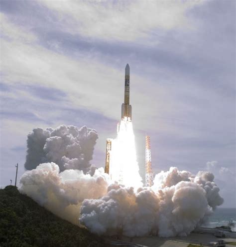 H 2a Rocket Lofts Japanese Reconnaissance Satellite Spacenews