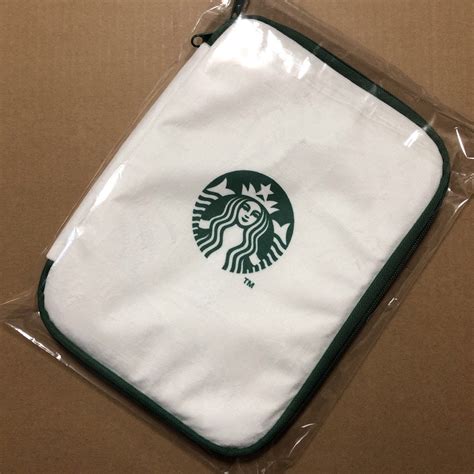 Starbucks 未使用 スターバックスマルチポーチ Starbucksリバーシブルマルチポーチの通販 By たむたむs Shop