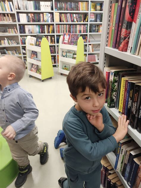 Wycieczka Do Biblioteki Publiczne Przedszkole Trampolina