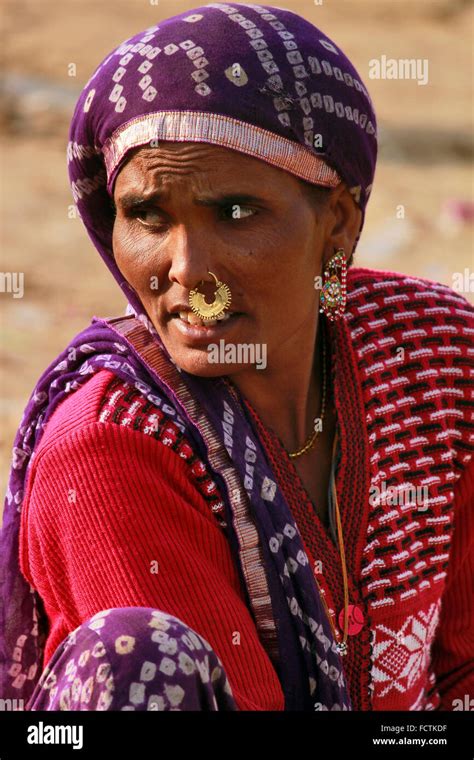 Rajasthani Woman In Traditional Outfit Pushkar Ajmer Rajasthan