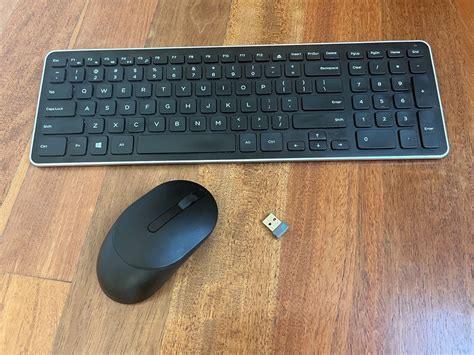 Dell Wireless Keyboard Km714 And Dell Ms300 Mouse W Usb Dongle Set Plug And Play Ebay