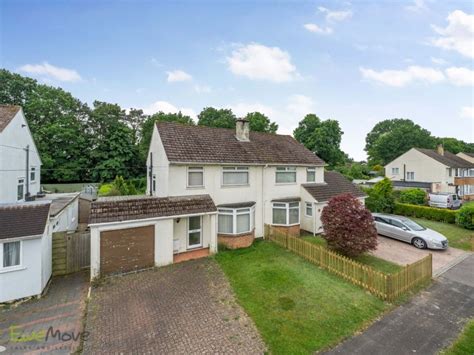 3 Bed Semi Detached House For Sale In Priors Road Tadley Hampshire