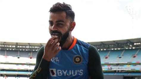 Virat Kohli celebrates 34th birthday at MCG, cuts cake with journalists ...