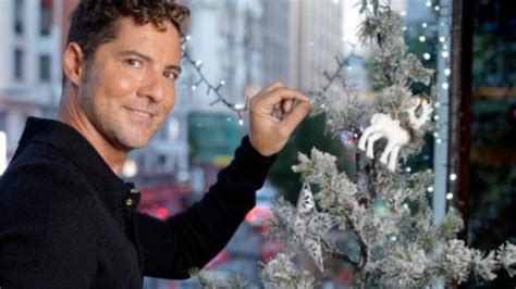 David Bisbal Enciende La Navidad Con Su Nuevo Villancico Todo Es