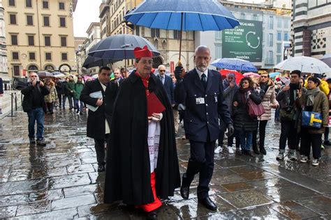 Alberi Di Natale Slitta A Domenica 10 L Accensione In Piazza Duomo