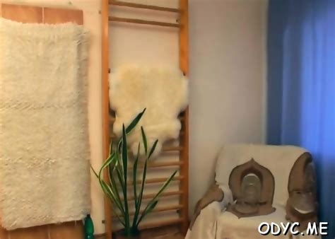 Alluring Brunette Hottie Marty Gives Lever Riding Pleasure