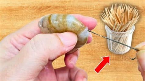 Quick and Easy Way to Devein Shrimp Using a Toothpick