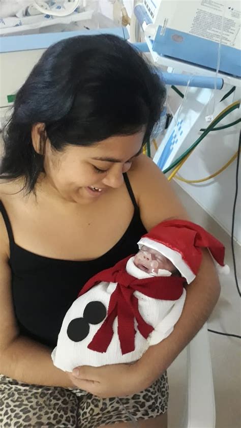 Beb S Prematuros Ganham Ensaio Fotogr Fico De Natal Vestidos De Boneco