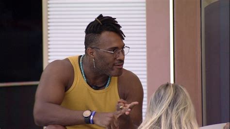 BBB Fred Nicácio relata preconceito Exigiam que eu não fosse gay dentro da casa gshow